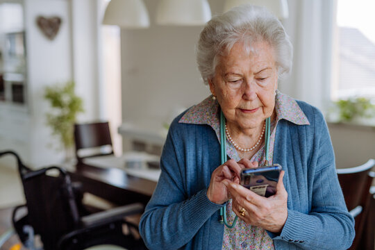 Simple Ways to Cut Back on Screen Time