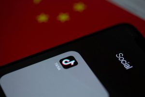 Discovering the Fun of TikTok for Seniors