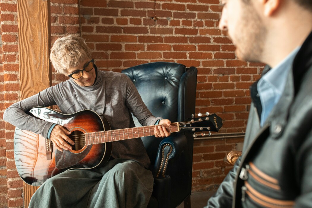 Guitar Lessons for Seniors: Essential Tips for Older Beginners