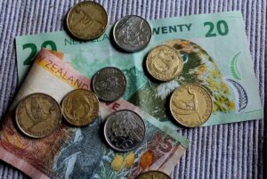 Simple Ways to Reduce Monthly Living Expenses