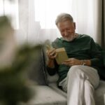 Ways Reading Protects Seniors’ Brain Health