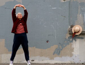 Stretching Every Day: A Daily Habit for Feeling Looser, Lighter & Stronger 