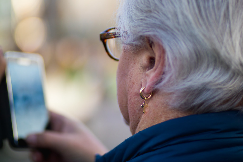 How to Spot AI Voice Scams Pretending to Be Family Members