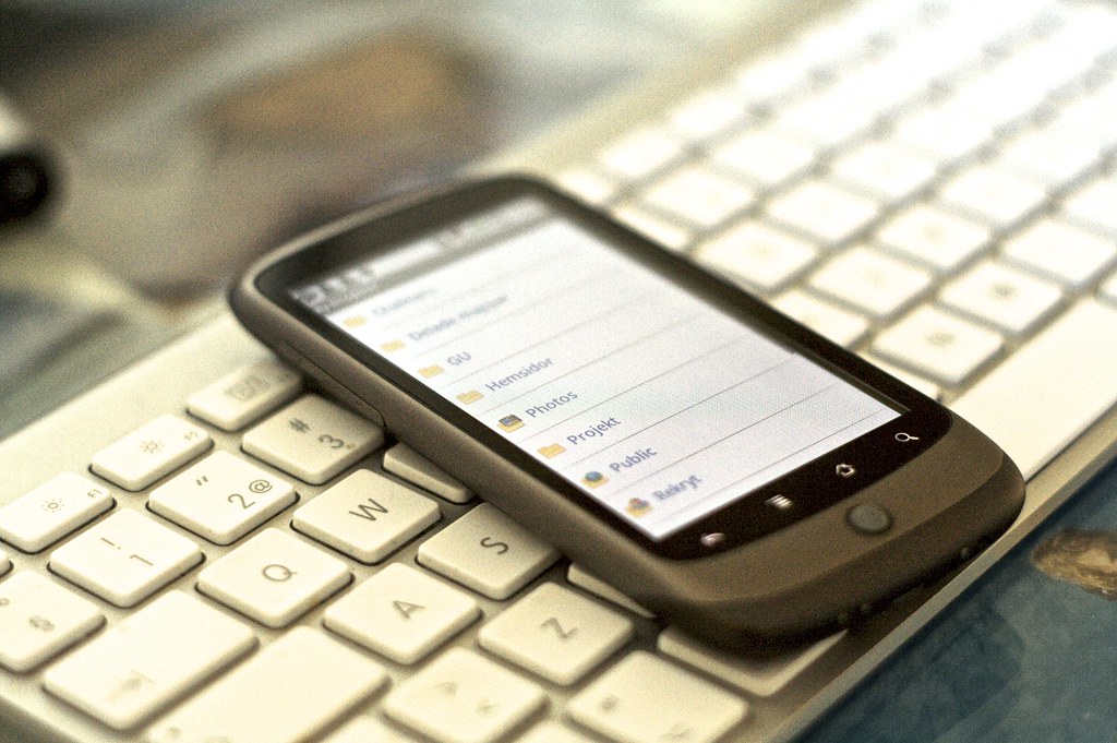 Digital Decluttering: Cleaning Up Your Phone After 60