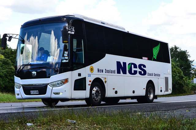 Coach Tour or Hire Car? Choosing the Right Way to Explore