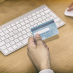 How to Avoid Impulse Purchases Online