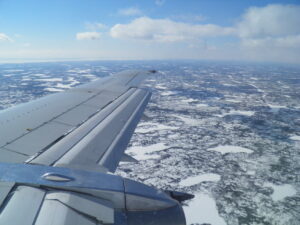 Should You Choose a Window Seat or an Aisle Seat?