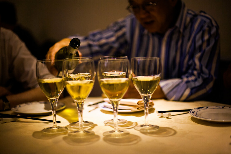 Wine Tasting as a Fun Group Activity for Retirees