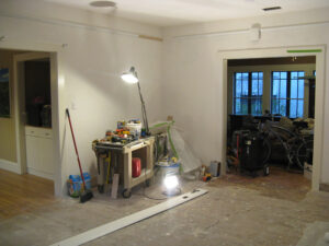 Renovate Now or Wait? A Decision Guide for Seniors on a Fixed Income