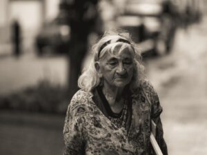 Debunking Common Myths About Scalp Health in Seniors