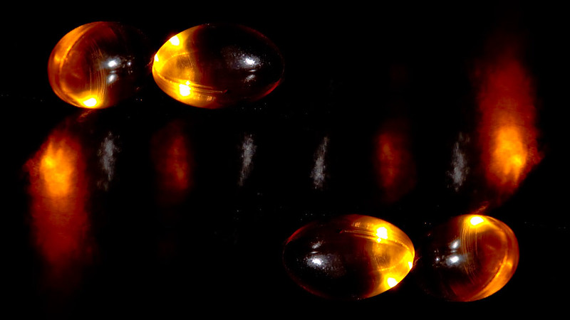 Fish Oil Supplements vs. Real Fish: What’s Better for Seniors?
