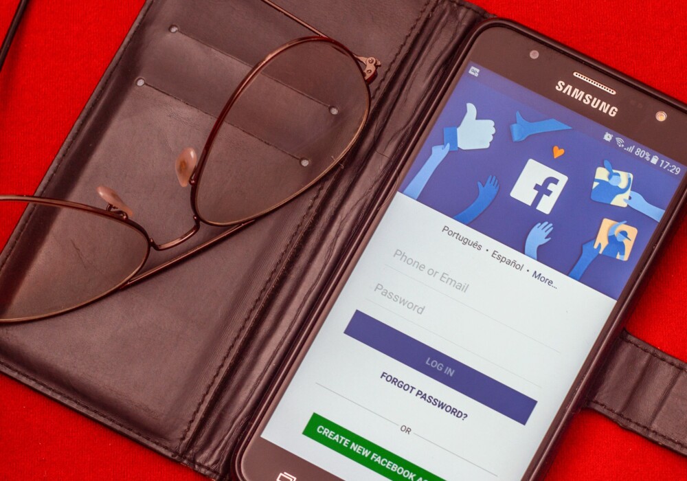 How to Sell on Facebook: A Simple Guide for Kiwi Seniors