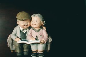 Communication Habits That Keep Older Couples Close