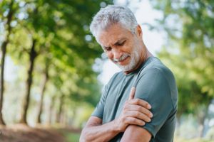 When Reaching Into a Cupboard Hurts Your Shoulder